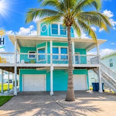 Turquoise Treasure - Pet Friendly!