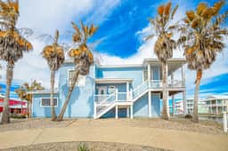 Villa Laguna - Pet Friendly! Beach Gear Credit Included! - Image 2