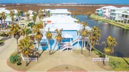 Villa Laguna - Pet Friendly! Beach Gear Credit Included! - Image 5