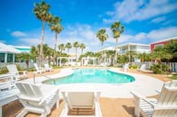 Casa Las Palmas - Boardwalk to the Beach! - Image 2