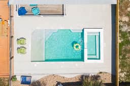 Boogie Board Bungalow - Pet Friendly! PRIVATE POOL! - Image 4