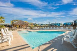 Sandy Coral - Pet Friendly! - Image 2