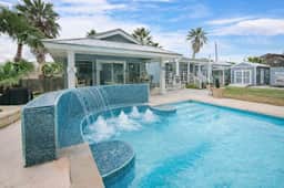 High Tide Hideaway - Private Pool, Pet Friendly, Golf Cart! - Image 2