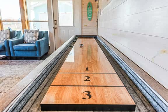 Paradise Azul - Shuffleboard! - Image 1