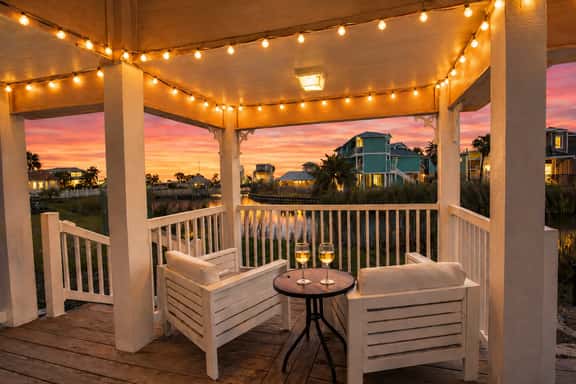 Four Winds - Coastal Retreat with Ponds Views! - Image 1
