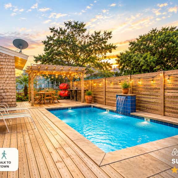 Oleander House - Pet Friendly! PRIVATE POOL! - Image 1