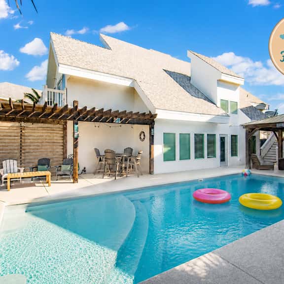 Aqua Dreams - Pet Friendly! Heated Private Pool! - Image 1
