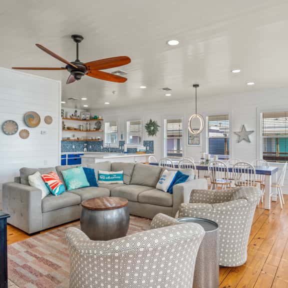 No Regrets - PET FRIENDLY & Game Room! - Image 1
