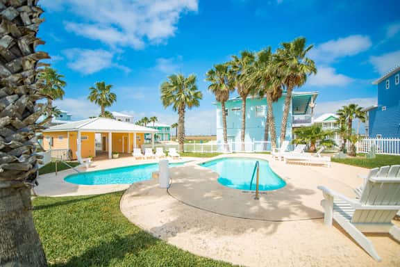 Casa Azul- Boardwalk to the Beach! - Image 2