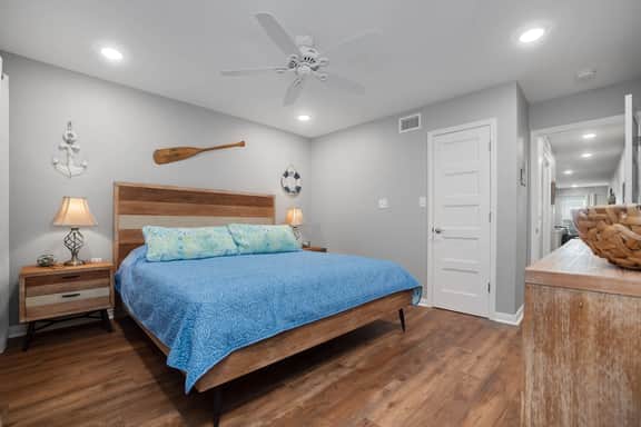 Sunrise Villas 208 - BOARDWALK TO THE BEACH! - Image 3