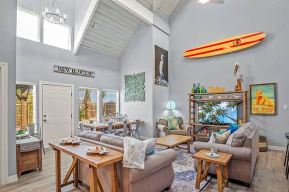 Aqua Dreams - Pet Friendly! Heated Private Pool! - Image 3