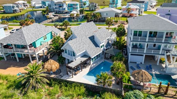 Aqua Dreams - Pet Friendly! Heated Private Pool! - Image 5