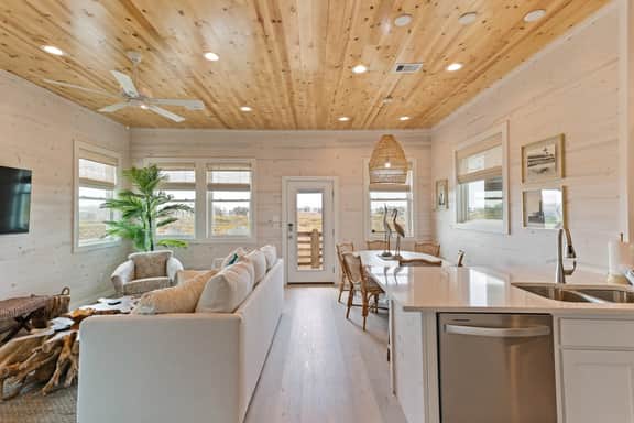 Palm Beach! PRIVATE POOL, Golf Cart Included! - Image 5
